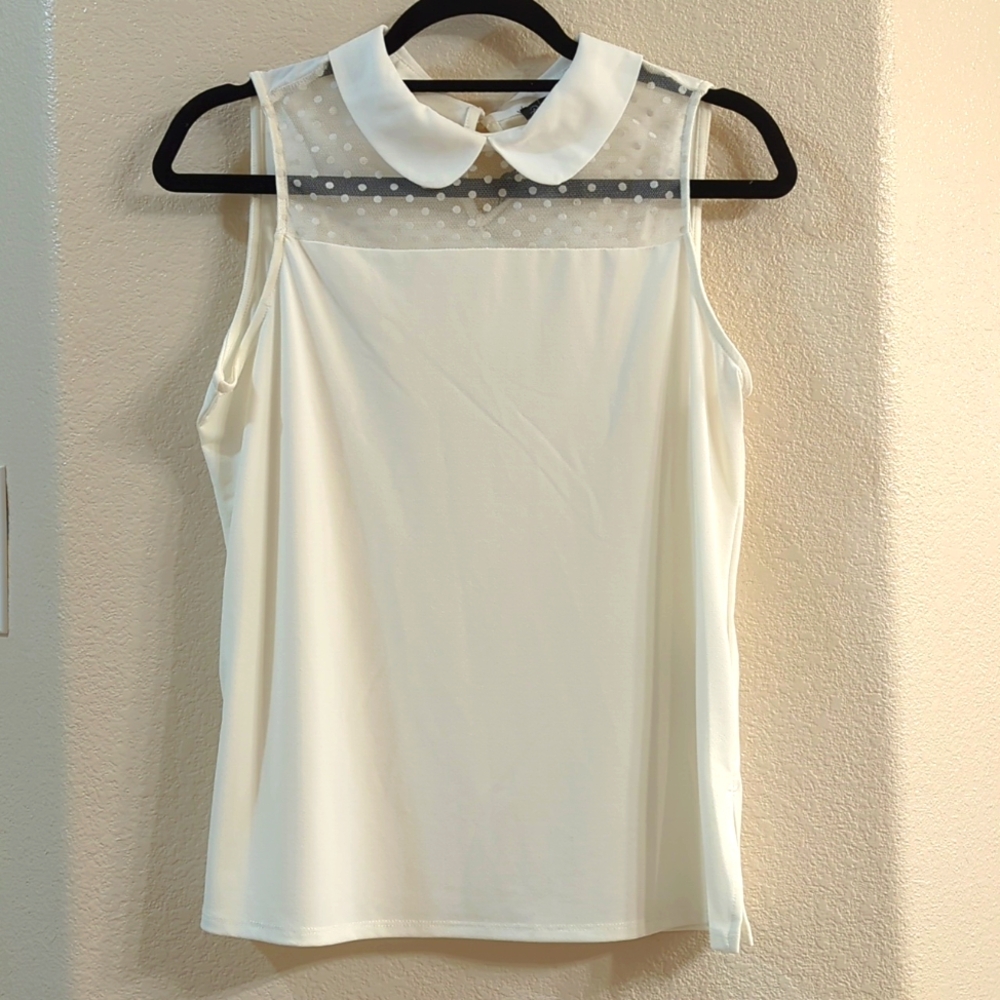 NWT Adrianna Papell small Peter Pan collar French dot white top